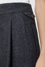 Afbeelding in Gallery-weergave laden, Closed Hanbury Cropped Pants Charcoal C91831-36Y-22 180