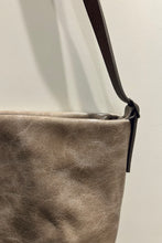 Afbeelding in Gallery-weergave laden, Ellen Truijen MAAKI S Bovine Skin Bag (Color Options)