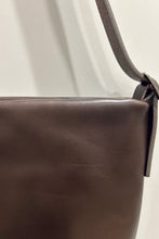 Afbeelding in Gallery-weergave laden, Ellen Truijen MAAKI S Bovine Skin Bag (Color Options)
