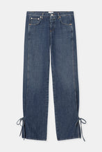 Afbeelding in Gallery-weergave laden, Closed Gillan Strap Detail Dark Blue C21565-16F-2E