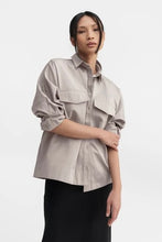 Afbeelding in Gallery-weergave laden, Ahlvar Gallery Kaia over shirt greige