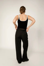 Afbeelding in Gallery-weergave laden, VIVEH JASMINE TROUSERS BLACK 2503-030-08