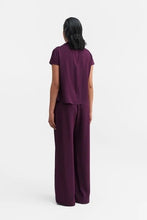 Afbeelding in Gallery-weergave laden, Ahlvar Gallery Milly Top Dark Berry