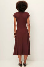 Afbeelding in Gallery-weergave laden, Sessùn NEA Dress Burgundy