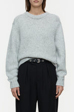 Afbeelding in Gallery-weergave laden, Closed Cropped Crew Neck Light Grey Melange C96221-94T-22