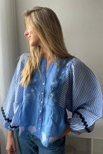 Afbeelding in Gallery-weergave laden, Sissel Edelbo Beate Organic Linen-Cotton Top Blue SE1085White