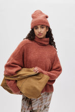 Afbeelding in Gallery-weergave laden, Rabens Saloner HEAVY SUEDE LARGE BAG - SEMIRA