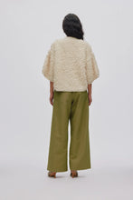 Afbeelding in Gallery-weergave laden, Rabens Saloner Soft Tailoring Relaxed Pants Everdeen Pale Khaki W26104102