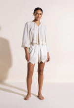 Afbeelding in Gallery-weergave laden, Scarlett Poppies Adorned Shorts Vanilla