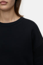 Afbeelding in Gallery-weergave laden, Closed Embroidered Crewneck Black C95817-472-PR