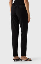 Afbeelding in Gallery-weergave laden, MARVILLE ROAD THE MOCKINGBIRD TROUSERS Soft Stretch Crêpe BLACK