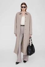 Afbeelding in Gallery-weergave laden, Anine Bing Randy Maxi Trench Taupe A-01-6185-230