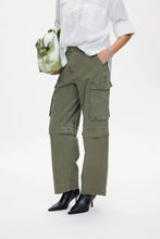 Afbeelding in Gallery-weergave laden, Rabens Saloner CANVAS CARGO PANTS - FREMA W26420102 Washed sage