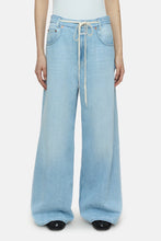 Afbeelding in Gallery-weergave laden, Closed Morus Jeans LBL light blue C20314-15A-3B