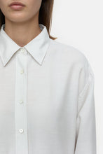 Afbeelding in Gallery-weergave laden, Closed Classy Long Cuff Blouse Shortbread Beige C94994-23M-22