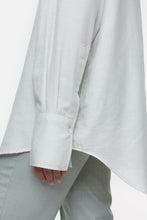 Afbeelding in Gallery-weergave laden, Closed Classy Long Cuff Blouse Shortbread Beige C94994-23M-22