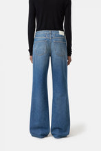 Afbeelding in Gallery-weergave laden, Closed Gillan Jeans C21564-18Q-4F MBL L:32