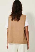 Afbeelding in Gallery-weergave laden, SESSÙN Sleeveless Jacket Marcello Alpaga