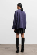 Afbeelding in Gallery-weergave laden, Ahlvar Gallery Kaia Over Shirt Plum