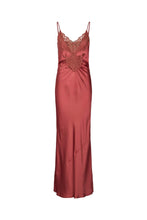 Afbeelding in Gallery-weergave laden, Rabens Saloner Solid Lacey String Dress Antonella Burgundy W24408105