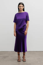 Afbeelding in Gallery-weergave laden, Ahlvar Gallery Hana Satin Skirt - more colors
