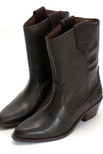 Afbeelding in Gallery-weergave laden, Anonymous Copenhagen Saseline 35 Vegetable Tanned Calf Black 5713272224801