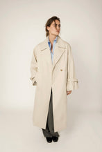 Afbeelding in Gallery-weergave laden, Viveh Magnolia Coat 2503-092-31 Beige 016