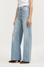 Afbeelding in Gallery-weergave laden, Denham Miku CSB Jeans Mid Blue 02-24-04-11-012