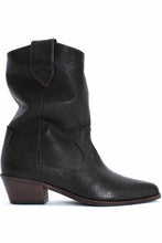 Afbeelding in Gallery-weergave laden, Anonymous Copenhagen Saseline 35 Vegetable Tanned Calf Black 5713272224801