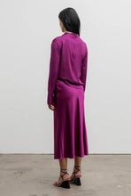 Afbeelding in Gallery-weergave laden, Ahlvar Gallery Hana Satin Skirt - more colors