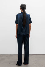Afbeelding in Gallery-weergave laden, Ahlvar Gallery Ava Trousers Midnight Blue