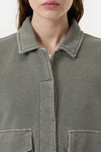 Afbeelding in Gallery-weergave laden, Closed Heritage Jacket Faded Green C95352-472-AM