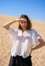 Afbeelding in Gallery-weergave laden, Scarlett Poppies Sibilla Blouse Simply White