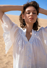 Afbeelding in Gallery-weergave laden, Scarlett Poppies Sibilla Blouse Simply White