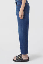 Afbeelding in Gallery-weergave laden, Closed Milo DBL Dark Blue C91243-05E-3R