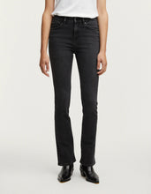 Afbeelding in Gallery-weergave laden, Denham Brittany Bootcut DBW Black 02-23-01-11-049