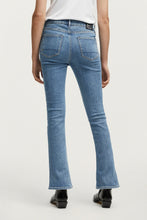 Afbeelding in Gallery-weergave laden, Denham Brittany Bootcut AMSW Mid Blue 02-23-02-11-039