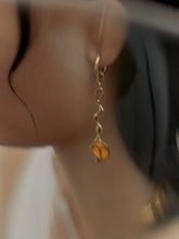 Afbeelding in Gallery-weergave laden, Maria Black Cary Charm  925 Sterling Silver | Yellow Gold Plated