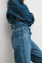 Afbeelding in Gallery-weergave laden, Closed Curved-X Pant MBL-Mid Blue C91193-15D-PC