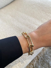 Afbeelding in Gallery-weergave laden, BOW19 Anna Large Bracelet Gold 29.95