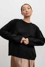 Afbeelding in Gallery-weergave laden, Ahlvar Gallery Thelma LS Tee 9632 (Color Options)