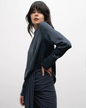 Afbeelding in Gallery-weergave laden, Ahlvar Gallery Kelly Blouse. Blue Grey 9522 11