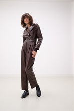 Afbeelding in Gallery-weergave laden, CHPTR-S Fussy Jumpsuit Chocolate Brown
