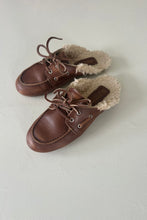 Afbeelding in Gallery-weergave laden, Posa Boat Loafer Mule Fur - Leather | PW51 Brown	200

