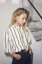 Afbeelding in Gallery-weergave laden, Co&#39;couture TessieCC Stripe Puff Shirt Marci Black 35311 78
