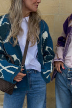 Afbeelding in Gallery-weergave laden, KandJ OZIAS  Knitted vest  - MORE COLOR OPTIONS
