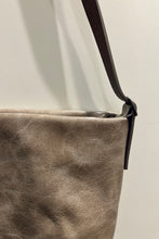 Afbeelding in Gallery-weergave laden, Ellen Truijen MAAKI S Bovine Skin Bag (Color Options)
