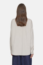 Afbeelding in Gallery-weergave laden, Closed Dropped Shoulder Blouse C94999-25Z-22
