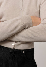 Afbeelding in Gallery-weergave laden, Herskind Roselle Knit Cardigan - More Color Options
