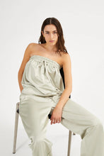 Afbeelding in Gallery-weergave laden, Rabens Saloner PANTSY TECHNO DRAPE PANTS I OYSTER
